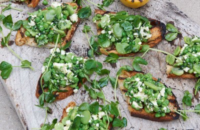 Broad-Bean,-Pea,-Mint-and-Feta-Toasts